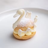 Elegant Swan Petit Fours